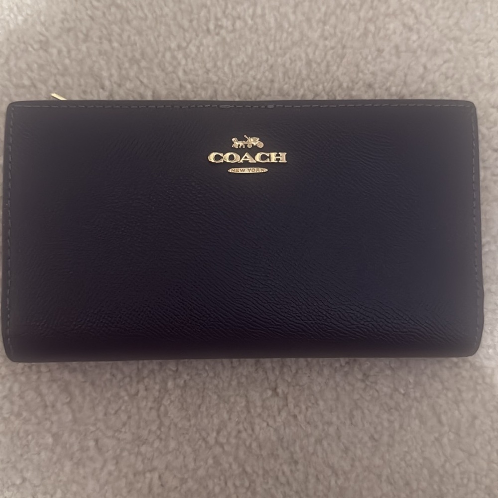 Coach-Slim Zip Wallet- used two days only